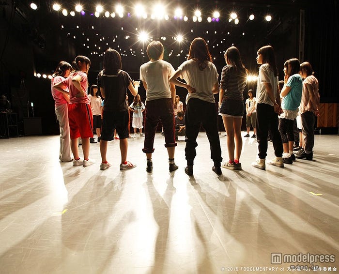 乃木坂46(C)2015「DOCUMENTARY of 乃木坂46」製作委員会