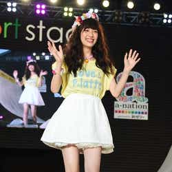 Nicola モデル小山内花凛 岡本夏美ら大雨で傘さしランウェイ けみおも 伝説のライブ 披露 写真特集 モデルプレス