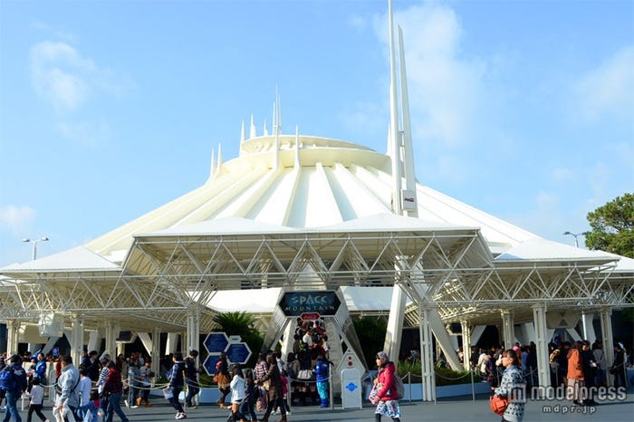 ディズニーランド三大マウンテンを制覇 どこに乗ったらスリリング モデルプレス ディズニーランド三大マウンテンを制覇 どこに乗ったらスリリング モデルプレス