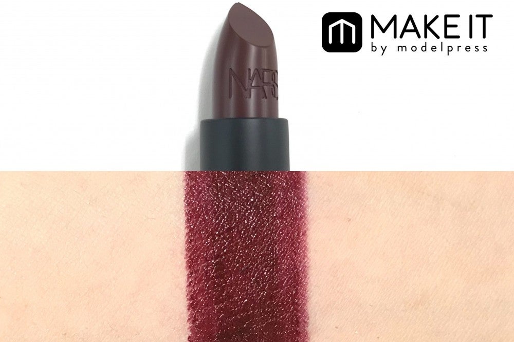 NARS リップスティック／2921／3,300円（税抜） (C)メイクイット