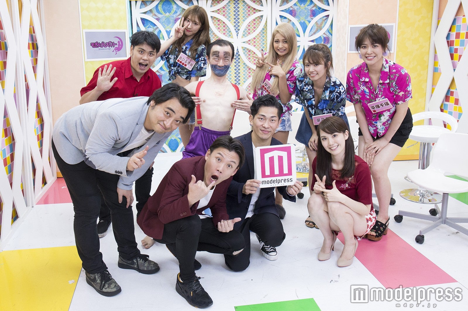 （前列左から）斉藤慎二、おたけ、太田博久、妹田佳奈子（後列左から）初瀬悠太、阿比留李帆、森下直人、ゆきぽよ、菜乃花、平塚千瑛（C）モデルプレス