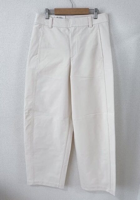 ユニクロ　ジャージーバレルレッグパンツ　BEIGE