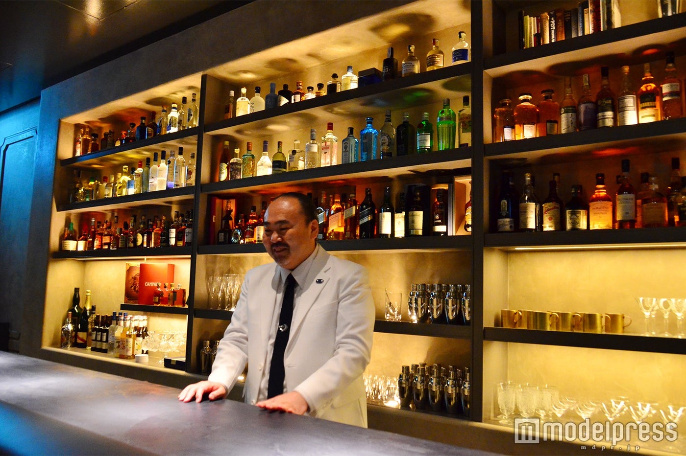 STAR BAR(C)モデルプレス