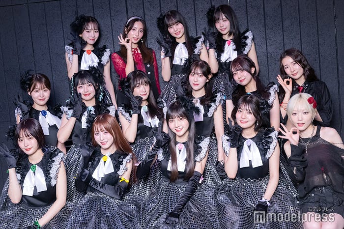 (前列左から)上杉真央、沖玲萌、小杉怜子、入山七菜、藤本理子(中列左から)今井陽菜、坂本結菜、鈴木心緒、久木田帆乃夏、高村栞里、雨宮凜々子、(後列左から)山下未愛、三好菜乃、多田七帆、上西萌々(C)モデルプレス