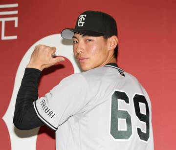 支配下契約を結んだ巨人・平山功太が記者会見 地元・広島での1軍合流に「ラストチャンスをいただけた気持ち」