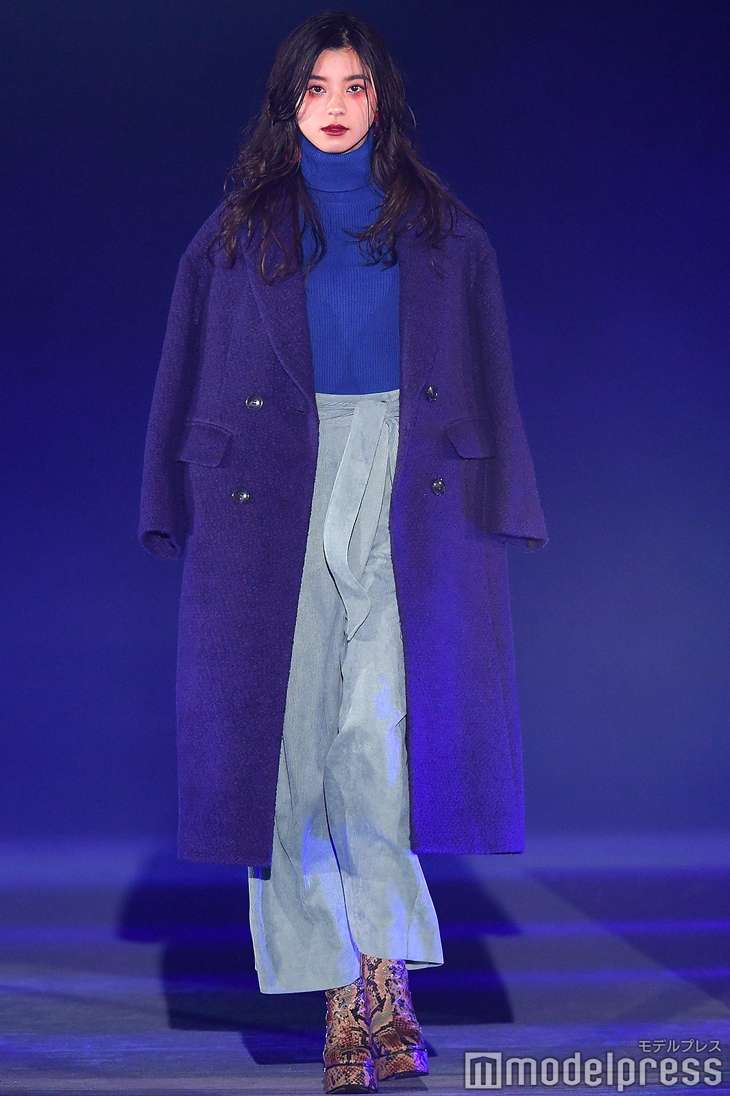 朝比奈彩 （C）モデルプレス