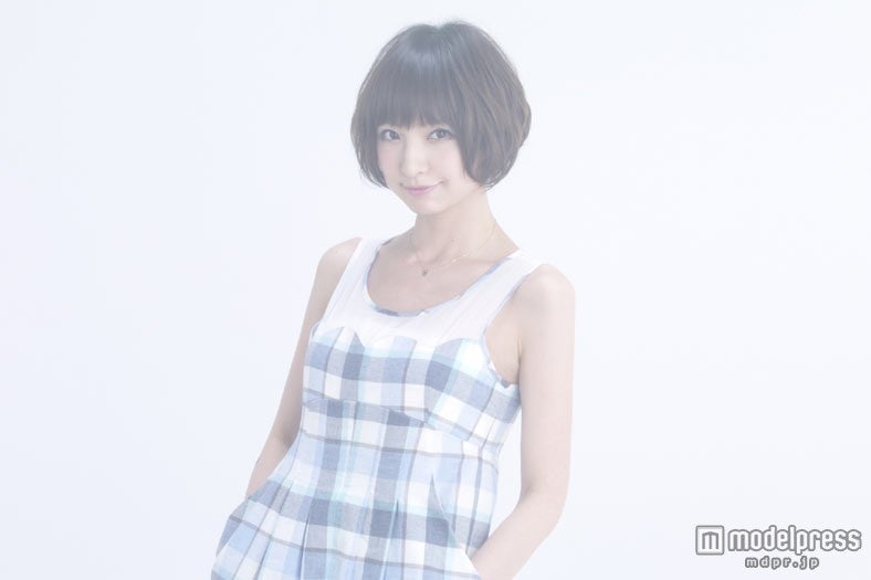 デザイナー兼プロデューサーを務める篠田麻里子