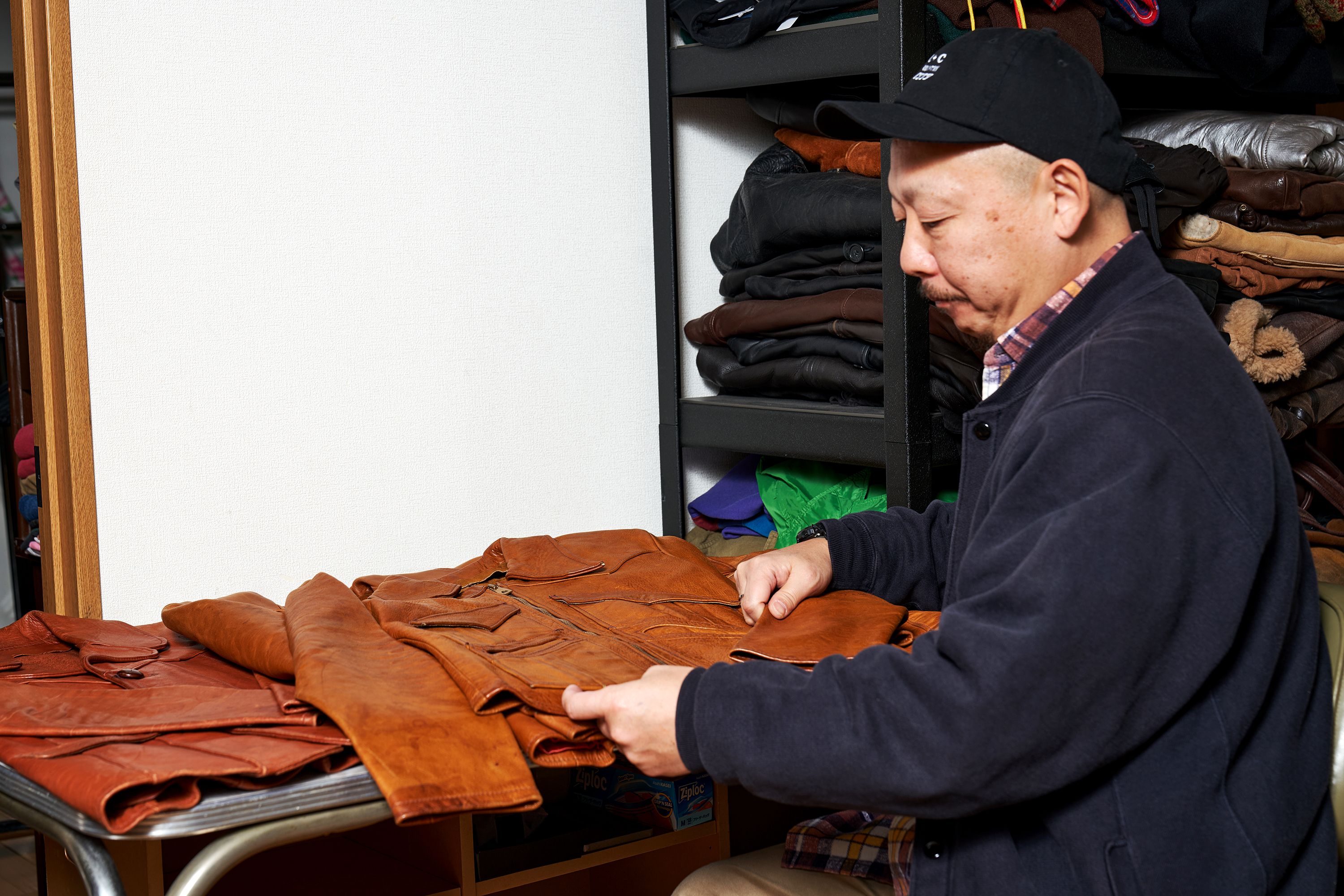 今だからなお新鮮。「イーストウエスト」のレザージャケットをおさらい──連載：古着バイヤー・栗原道彦の「古着大学校」 Vol.7