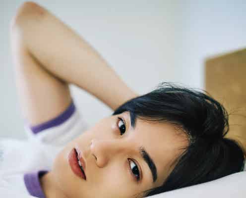 Sexy Zone中島健人、ベッドでセクシーな眼差し 自身にとってのアイドル・交友関係明らかに