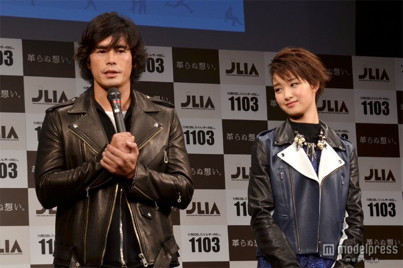 左から：伊藤英明、剛力彩芽