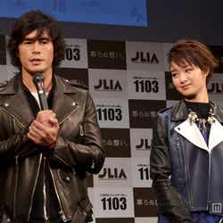 左から:伊藤英明、剛力彩芽