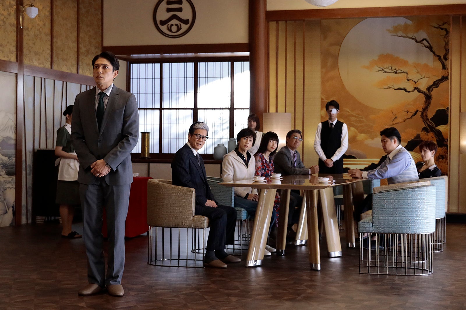 玉木宏、唐沢寿明、鈴木保奈美、MEGUMI、安井順平、吉田ウーロン太、土屋アンナ「プライベートバンカー」第3話（C）テレビ朝日