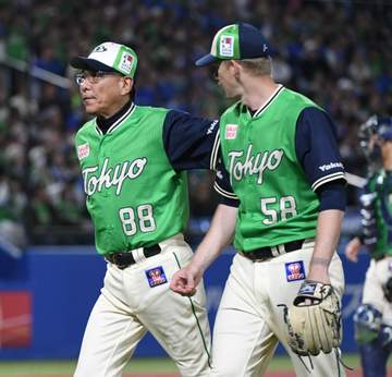 大敗のツバメ軍団 九回は野手登板を検討 今季ワースト12失点で大敗に池山監督「大変申し訳ない」と謝罪