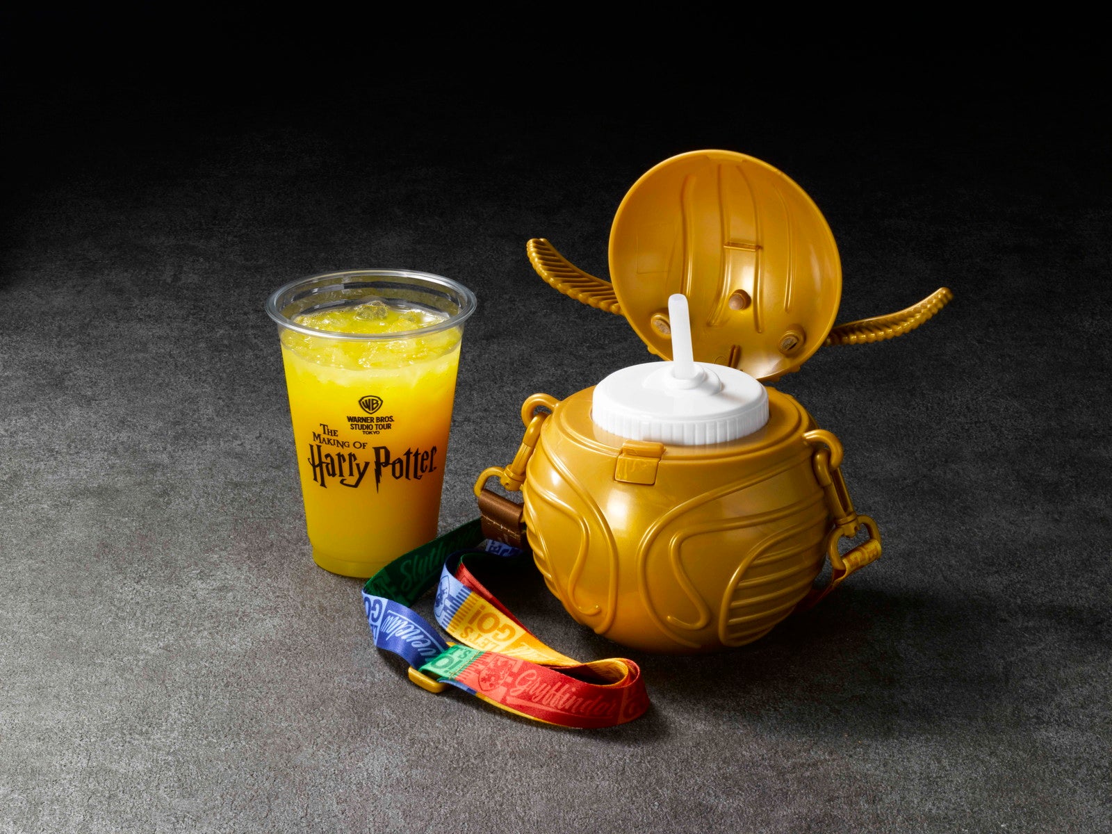 金のスニッチ ドリンクボトル​ 3,500円（税込）／提供画像