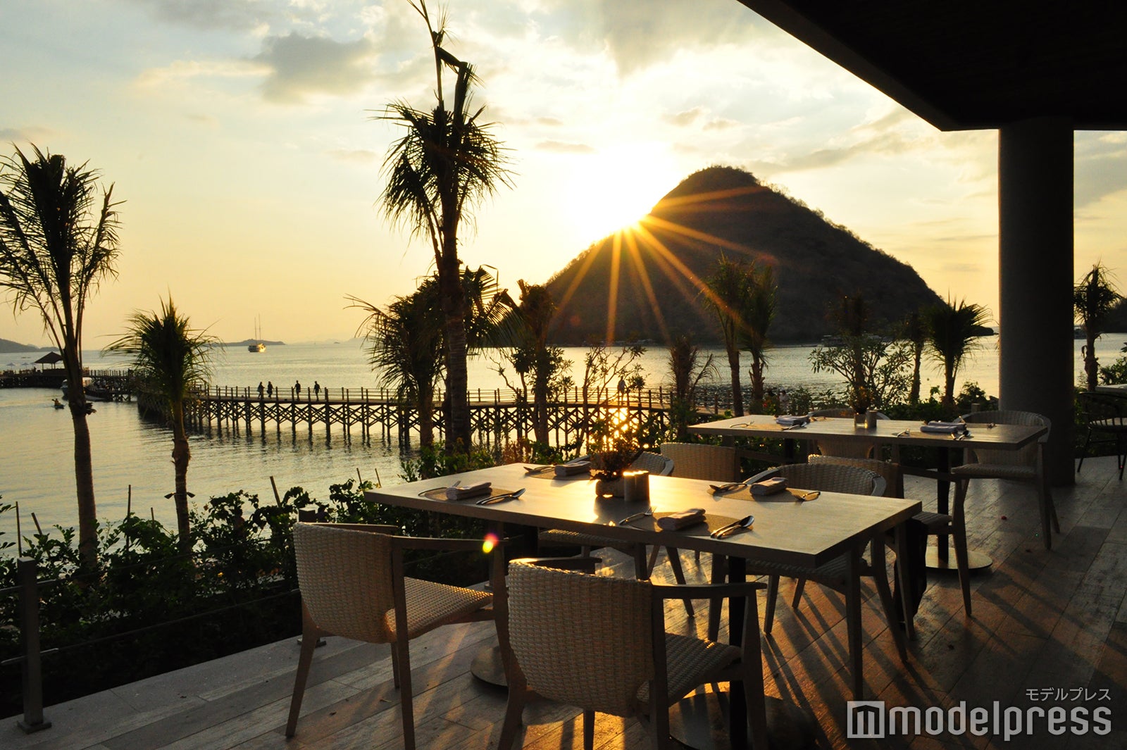 夕刻の「RINCA」にて（C）モデルプレス