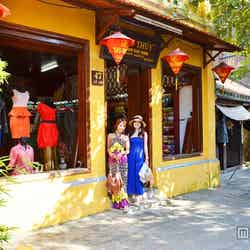 多くの建物がそのままの状態で観光客向けのショップに/ホイアン旧市街