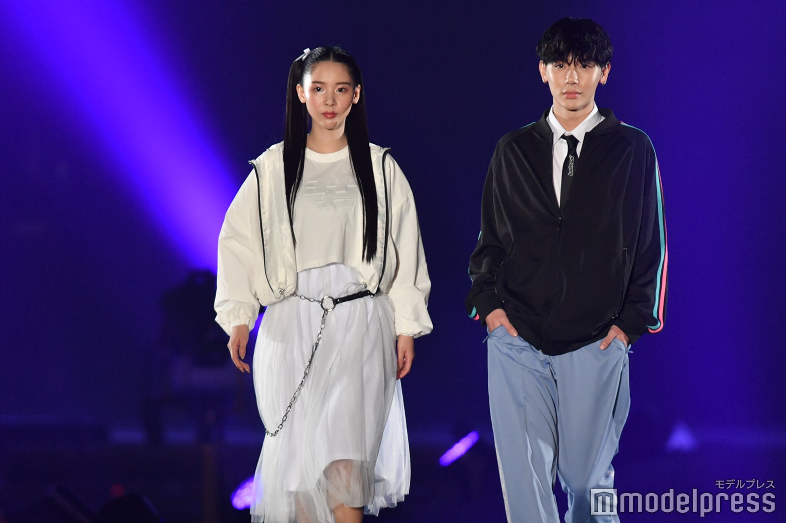 （C）モデルプレス