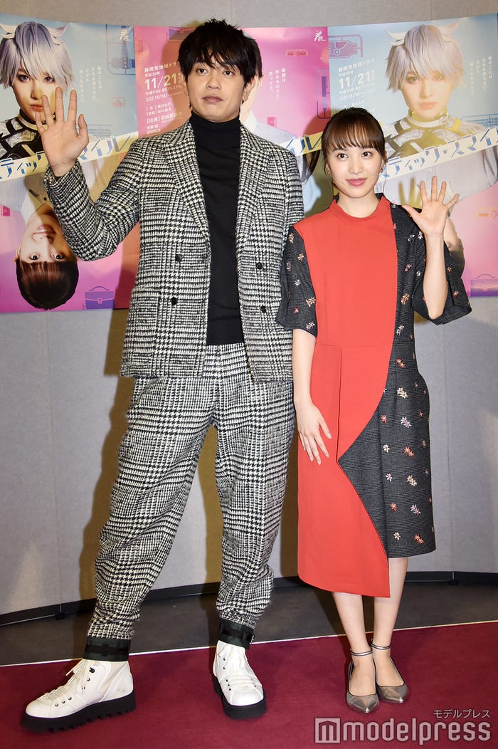 青柳翔、百田夏菜子 (C)モデルプレス