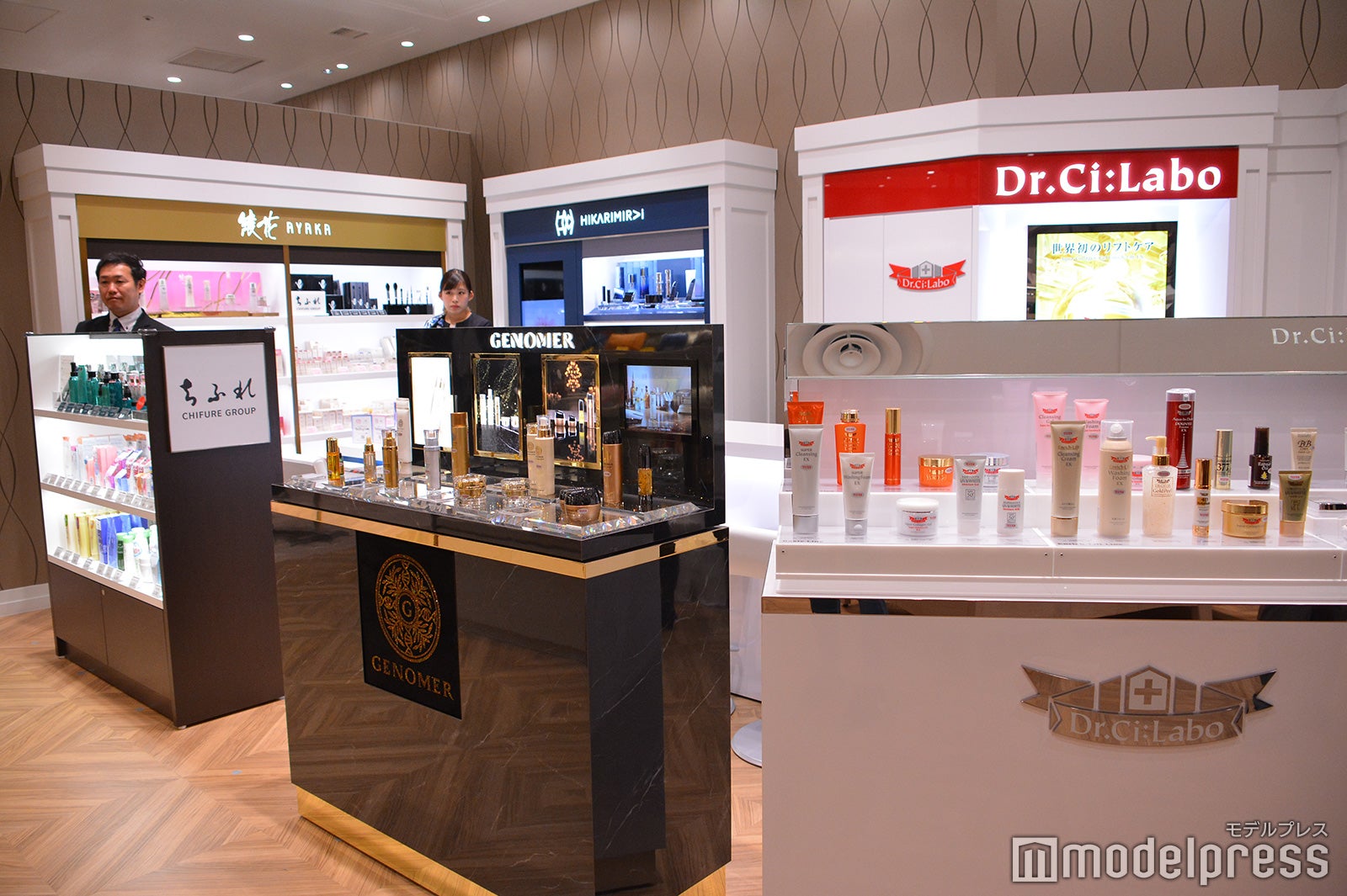 （C）モデルプレス