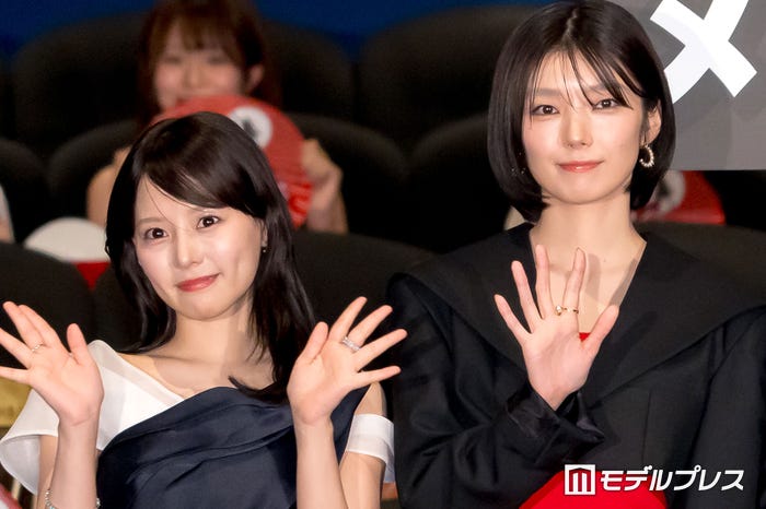 齊藤なぎさ、藤吉夏鈴(C)モデルプレス