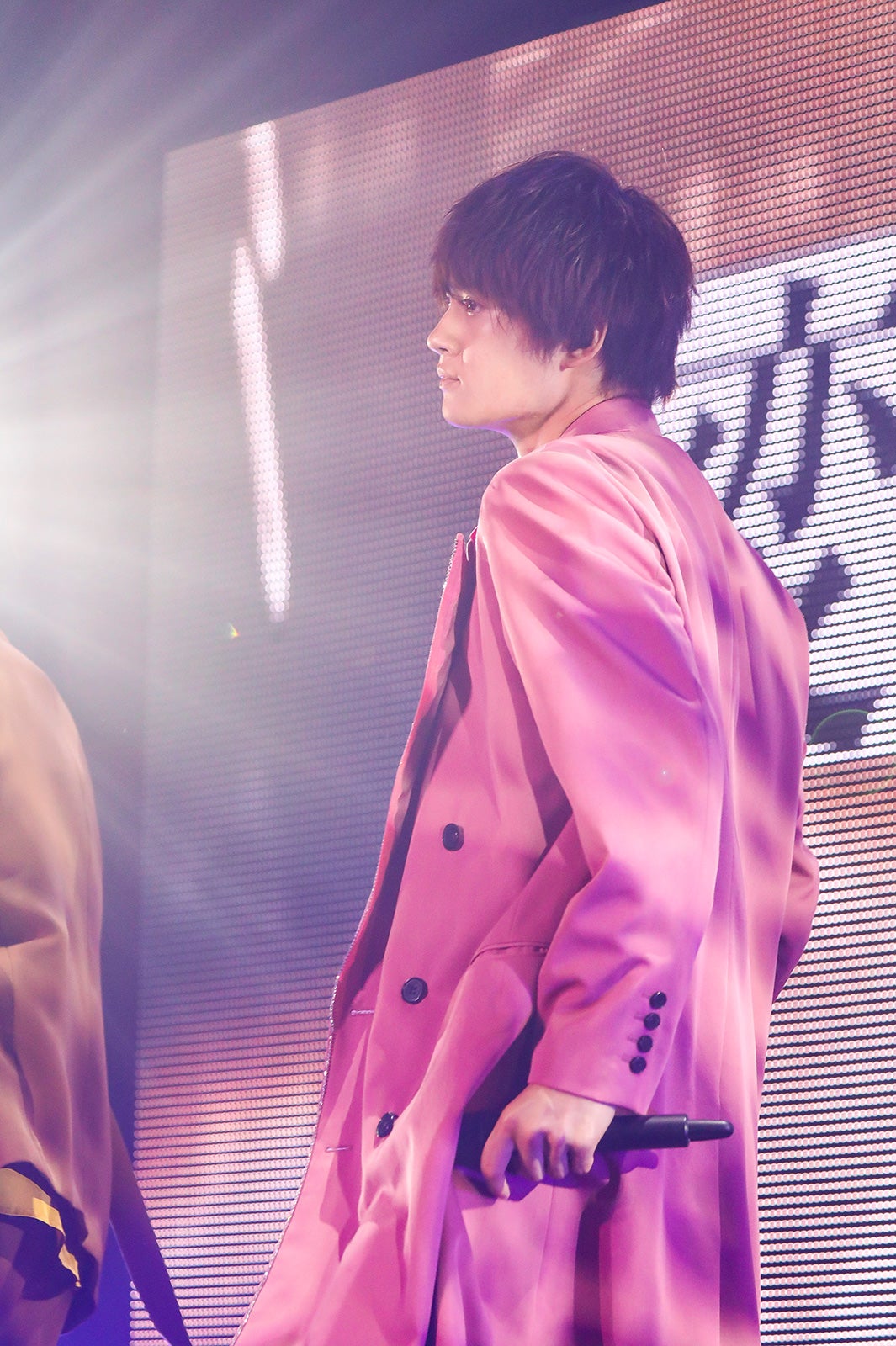 M!LK『7人7色～Winding Road～』（C）笹森健一、小坂茂雄