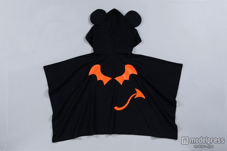 ポンチョ背面（C）Disney