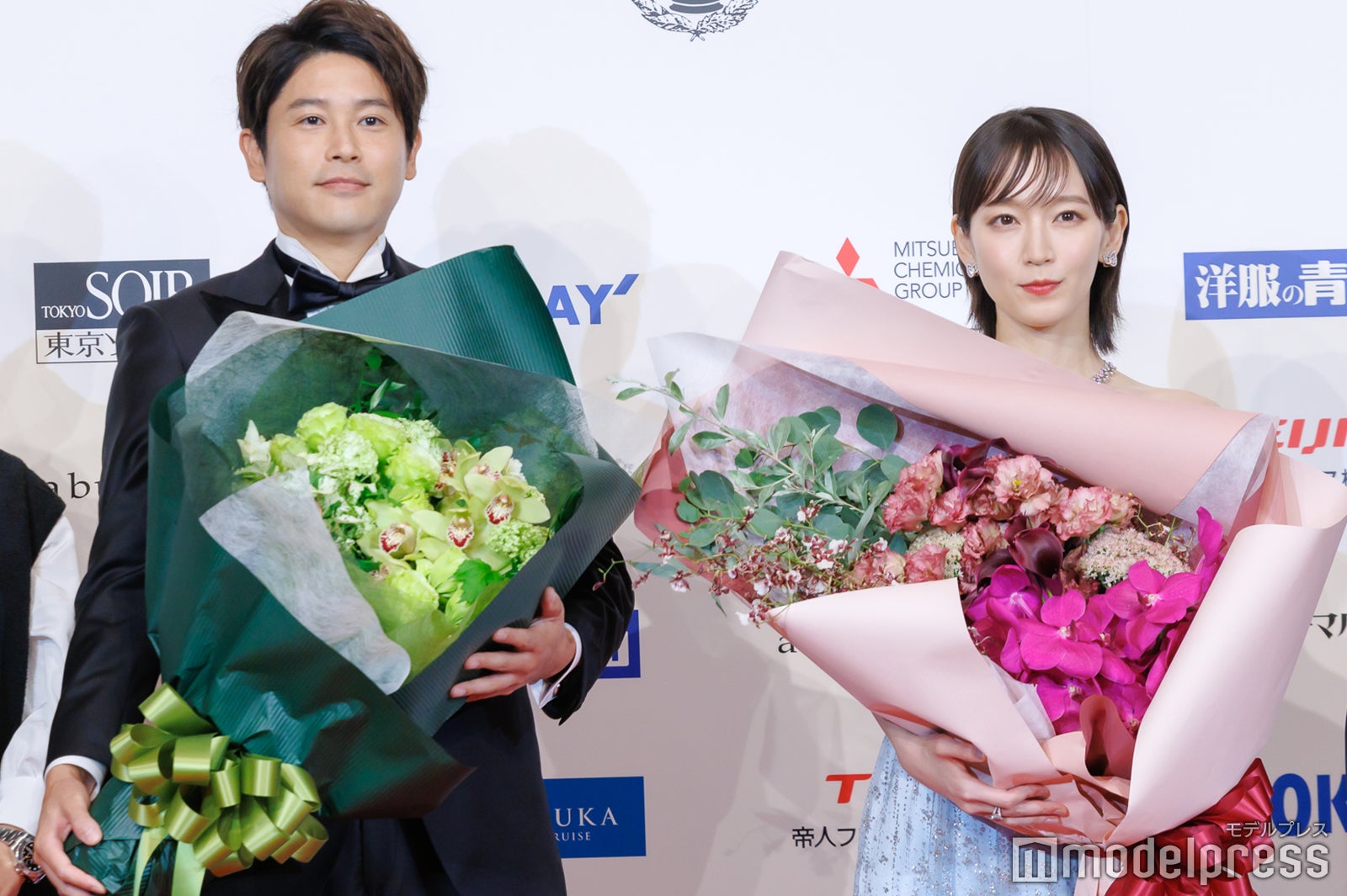 内田篤人、吉岡里帆（C）モデルプレス