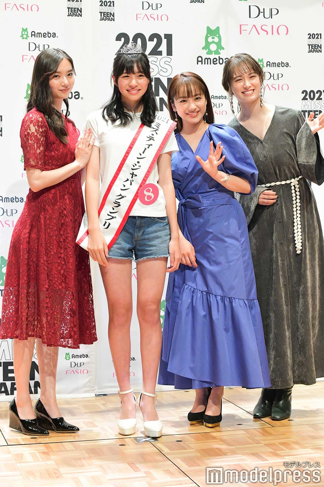 新川優愛、鈴木爽さん、平祐奈、トラウデン直美 （C）モデルプレス