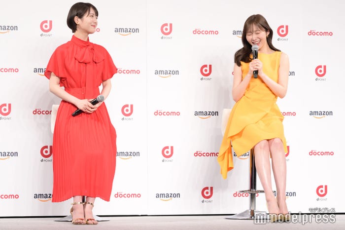 浜辺美波、指原莉乃(C)モデルプレス
