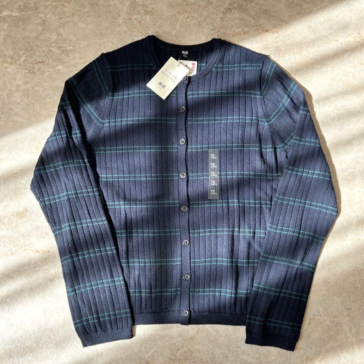 ユニクロ メリノリブクルーネックショートカーディガン ユニクロ メリノリブクルーネックショートカーディガン NAVY