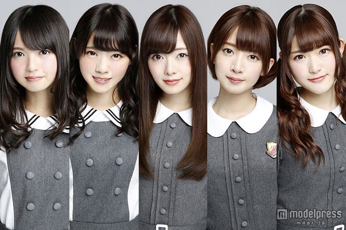 乃木坂46専属モデル5人がファッションショー出演/写真左から:齋藤飛鳥、西野七瀬、白石麻衣、橋本奈々未、松村沙友理