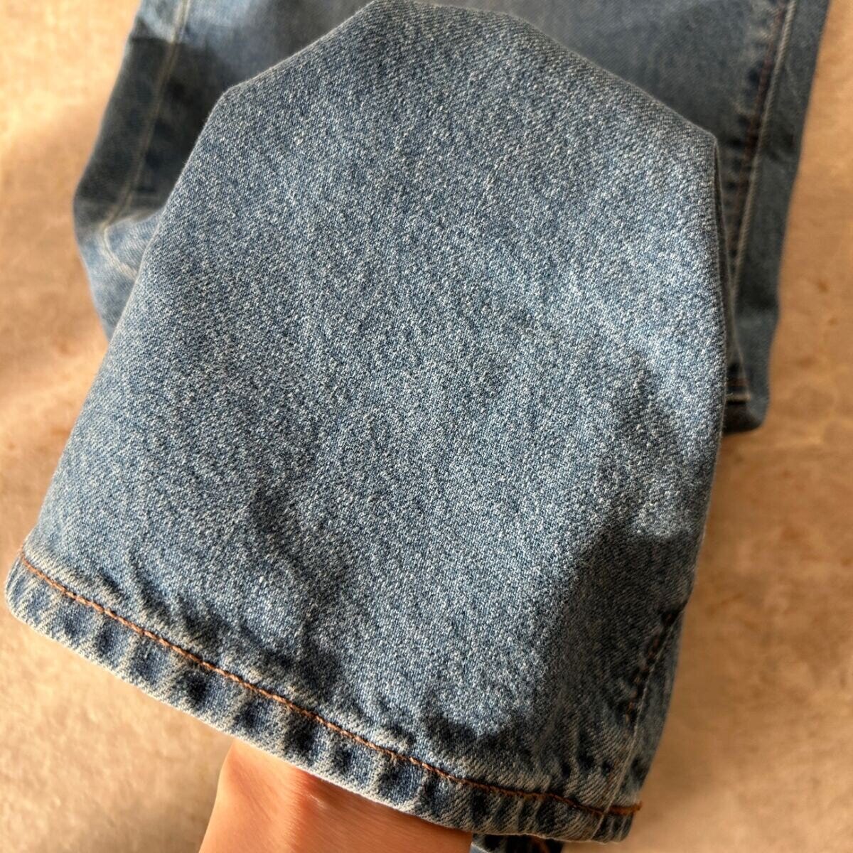 GUバギーフレアジーンズの生地感