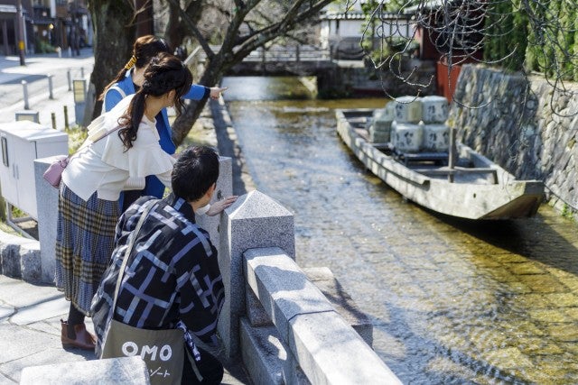 OMO5京都三条の京町らんまん川さんぽ