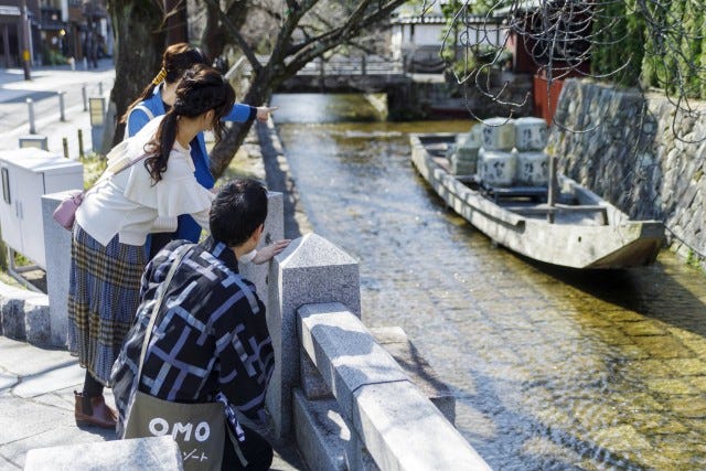 OMO5京都三条の京町らんまん川さんぽ