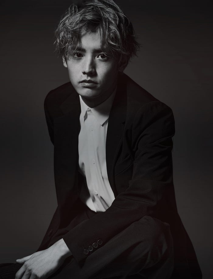 赤楚衛二インタビュー&フォトブック「E」(画像提供:ワニブックス)