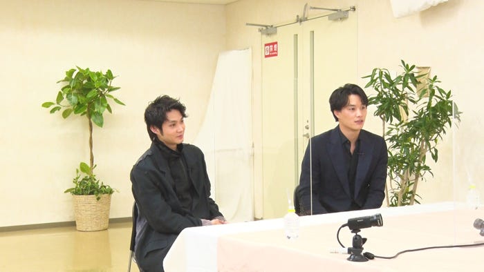 磯村勇斗、鈴木伸之(C)フジテレビ