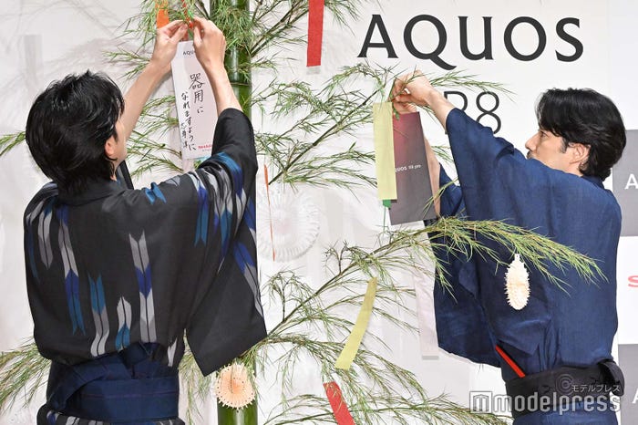 竹野内豊、志尊淳(C)モデルプレス