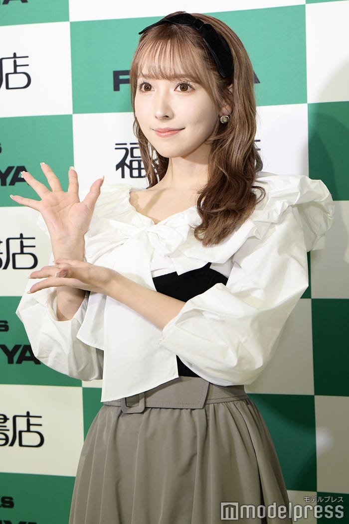 三上悠亜(C)モデルプレス