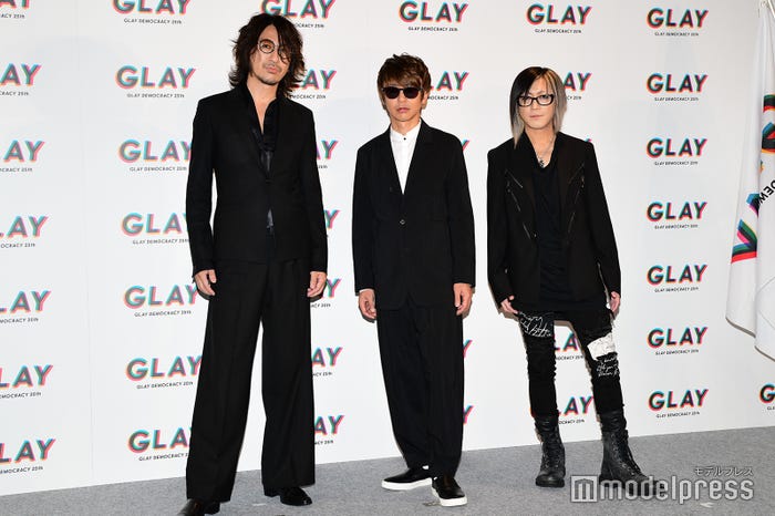 TAKURO、JIRO、HISASHI(C)モデルプレス