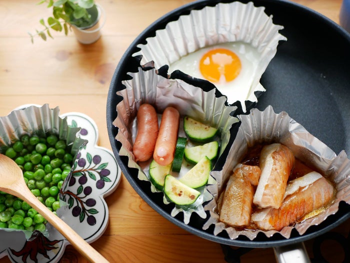 限りなく洗い物ゼロ カインズの フライパンホイル は朝食やお弁当作りに最適 モデルプレス