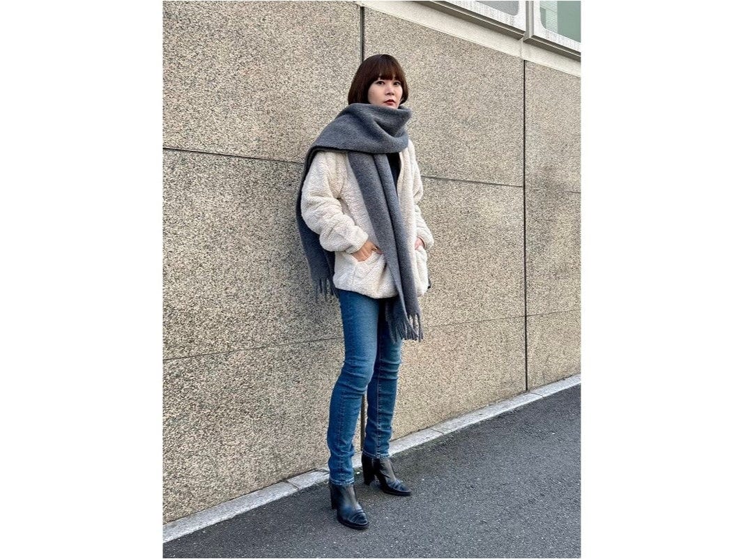 程よい厚みのある素材が使いやすく、シルエットもきれいに決まる　出典：StyleHint