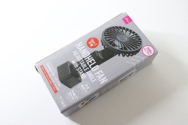 ハンディファン（角度調整可能、スタンド付）　扇風機