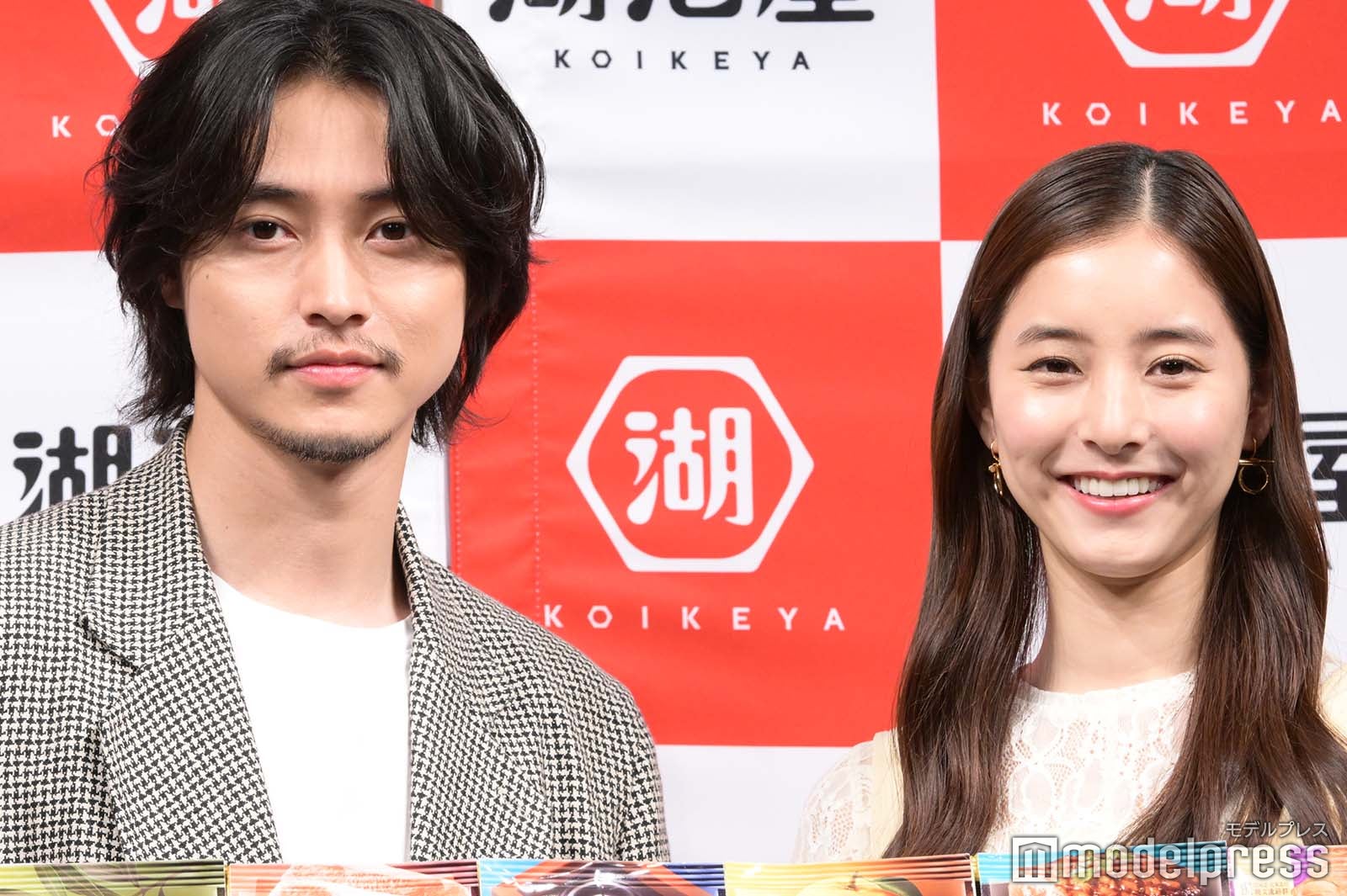 山崎賢人、新木優子（C）モデルプレス