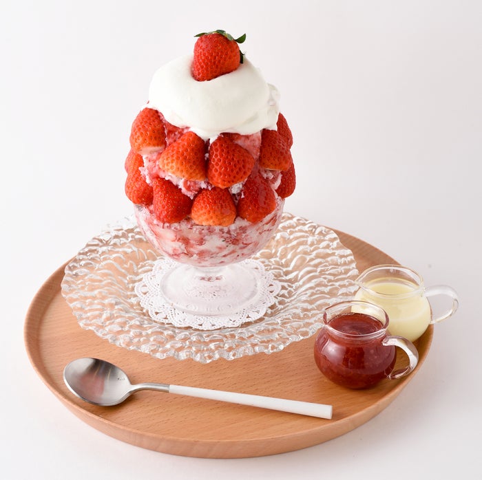 いちごおりデラックス／画像提供：株式会社村の駅