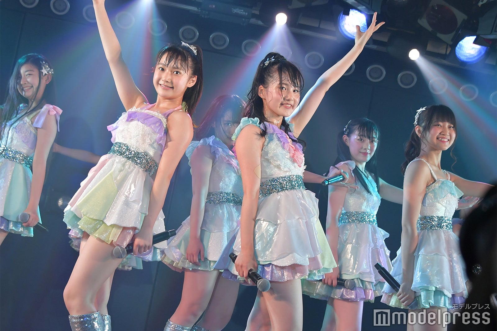 鈴木くるみ、前田彩佳／AKB48柏木由紀「アイドル修業中」公演（C）モデルプレス