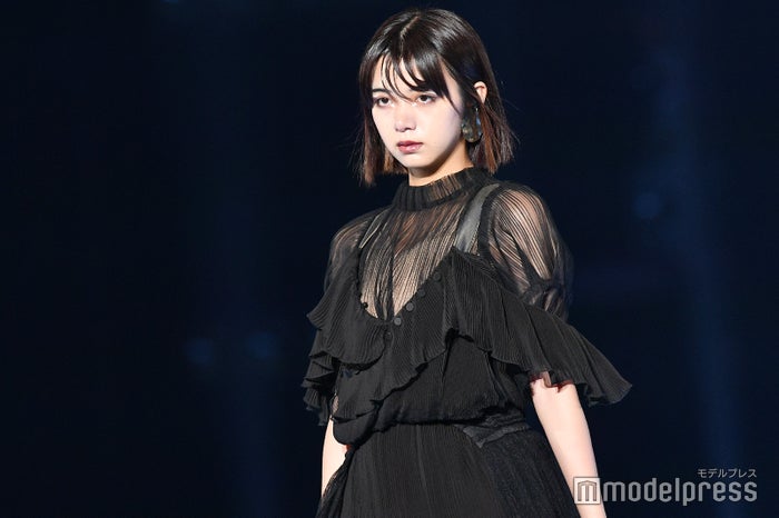 池田エライザ 誕生日に祝福殺到 橋本環奈 山田裕貴は フライング モデルプレス