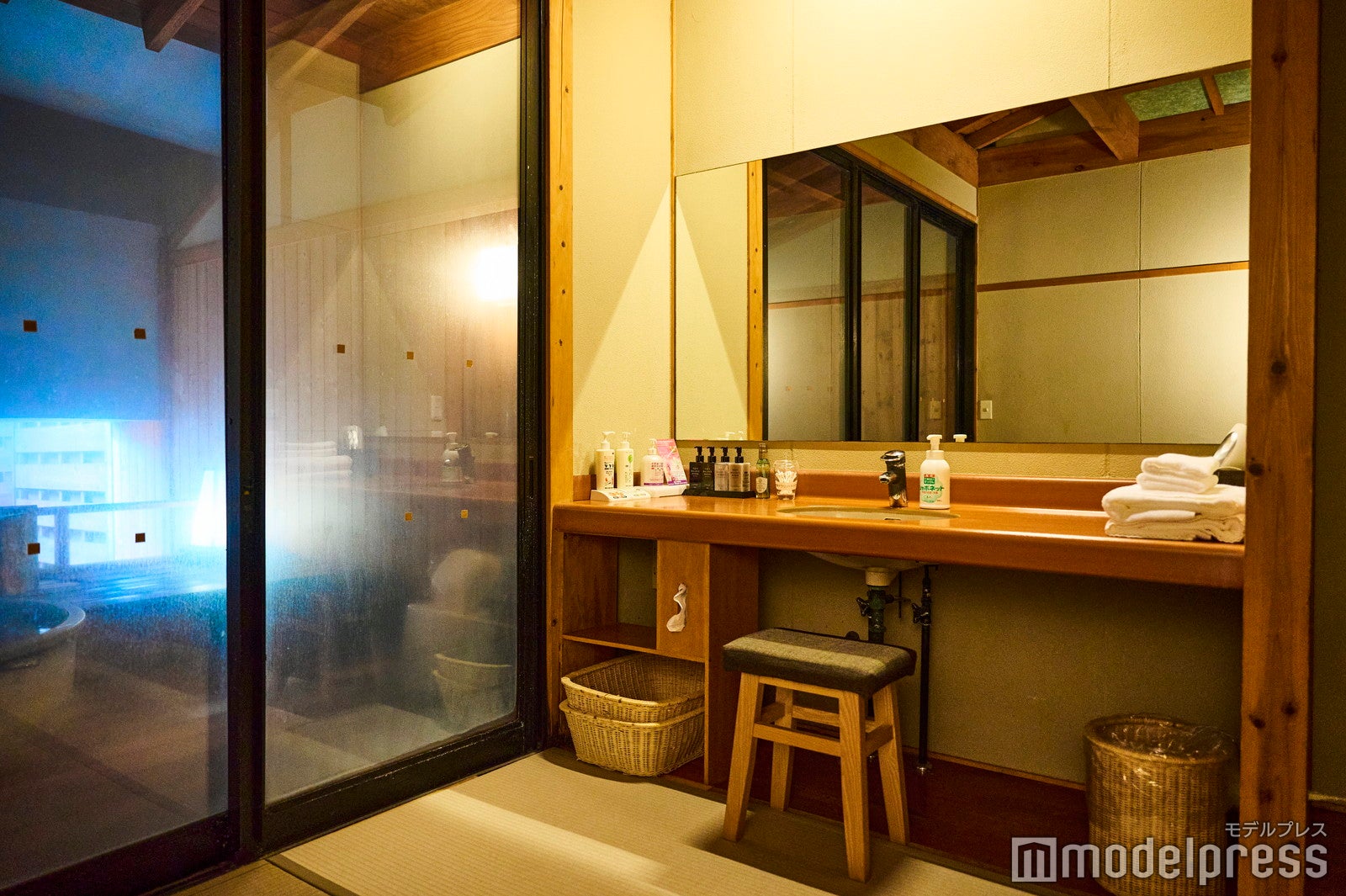 五の湯 信楽焼（C）モデルプレス