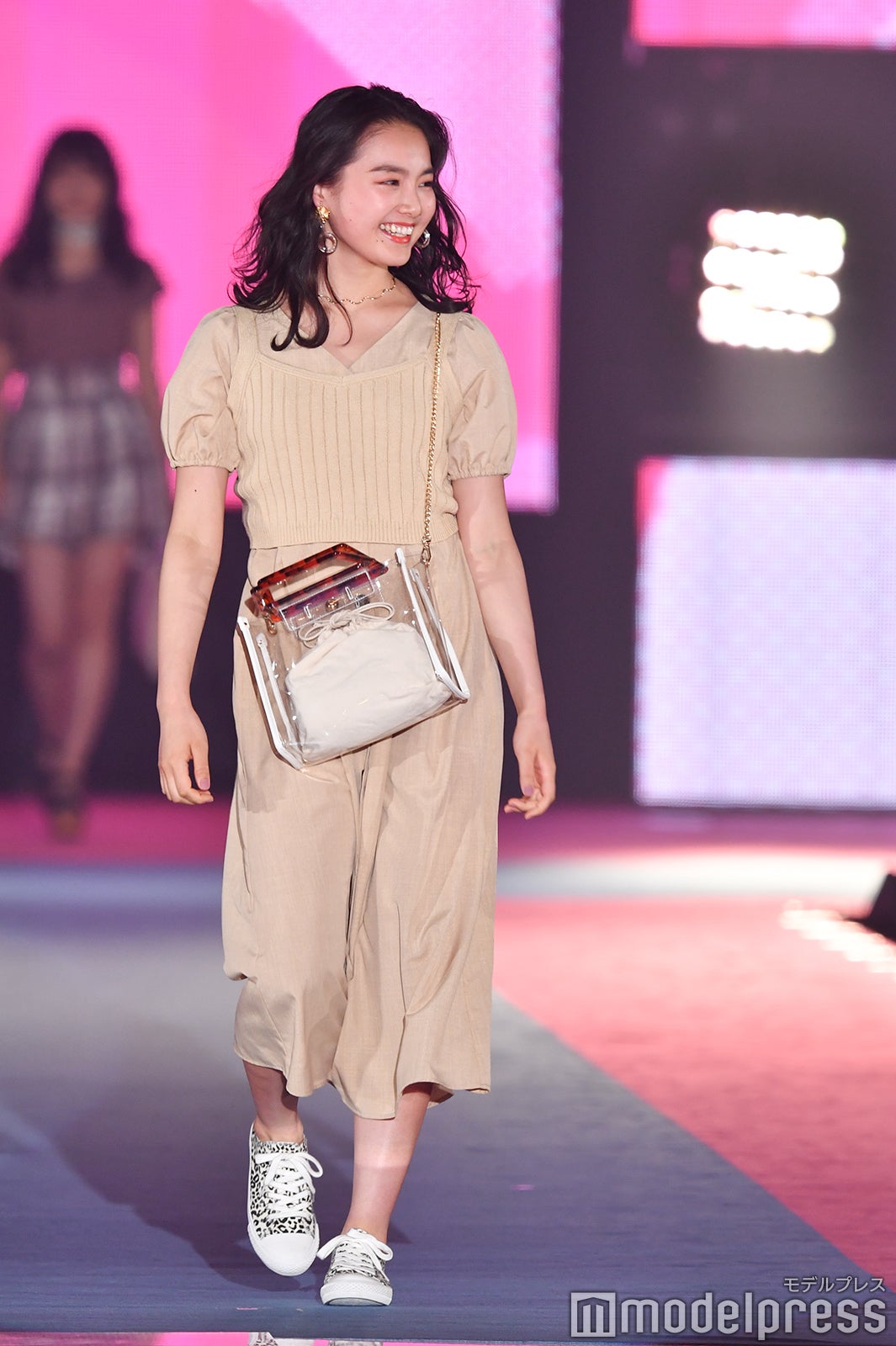 箭内夢菜（C）モデルプレス