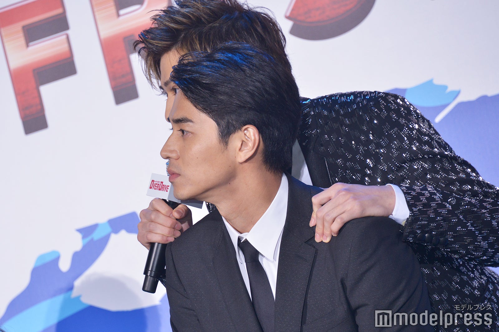 新田真剣佑が「背中に乗ってきた」 東出昌大が衝撃の初対面明かす