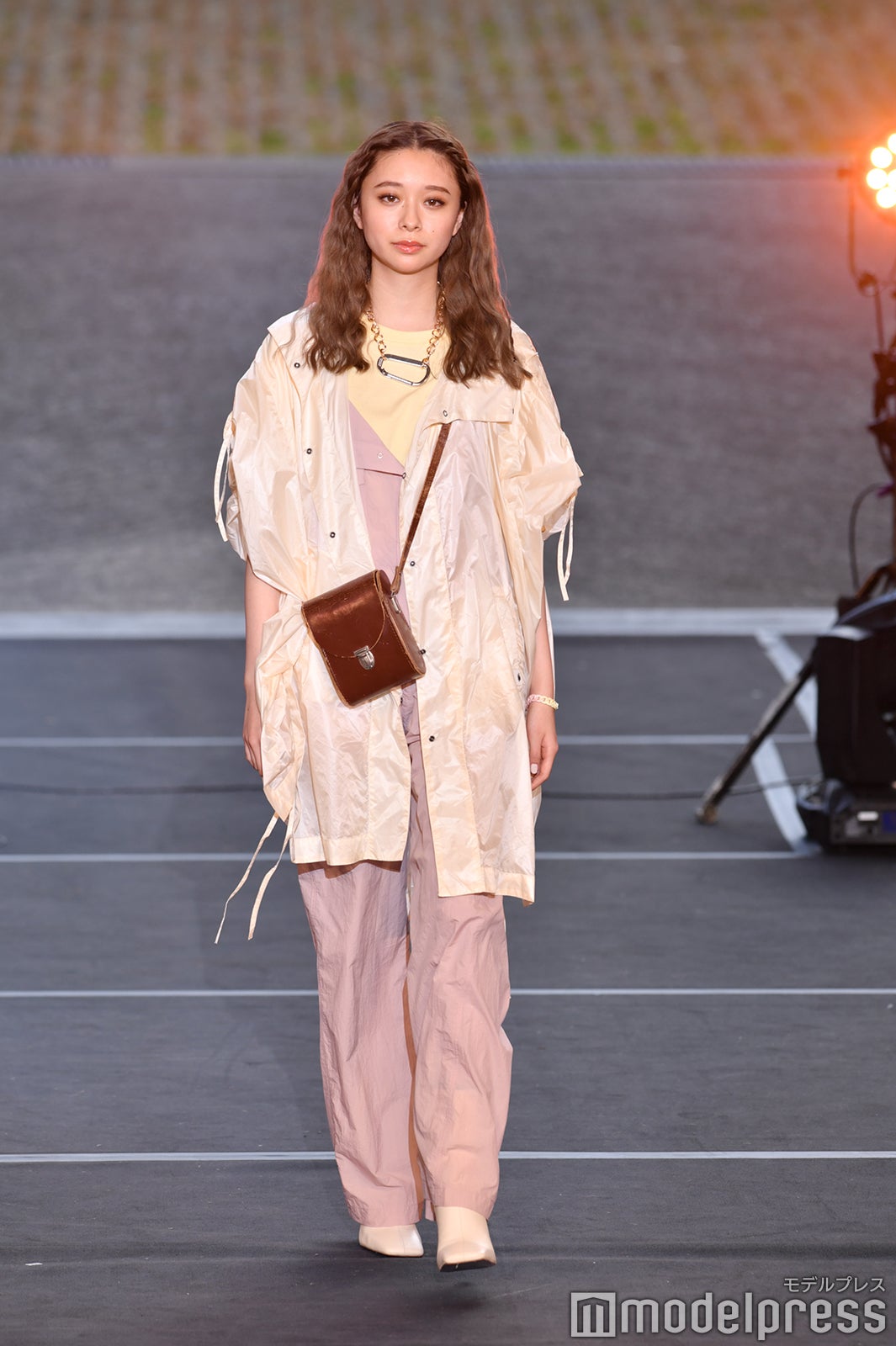 田鍋梨々花（C）モデルプレス